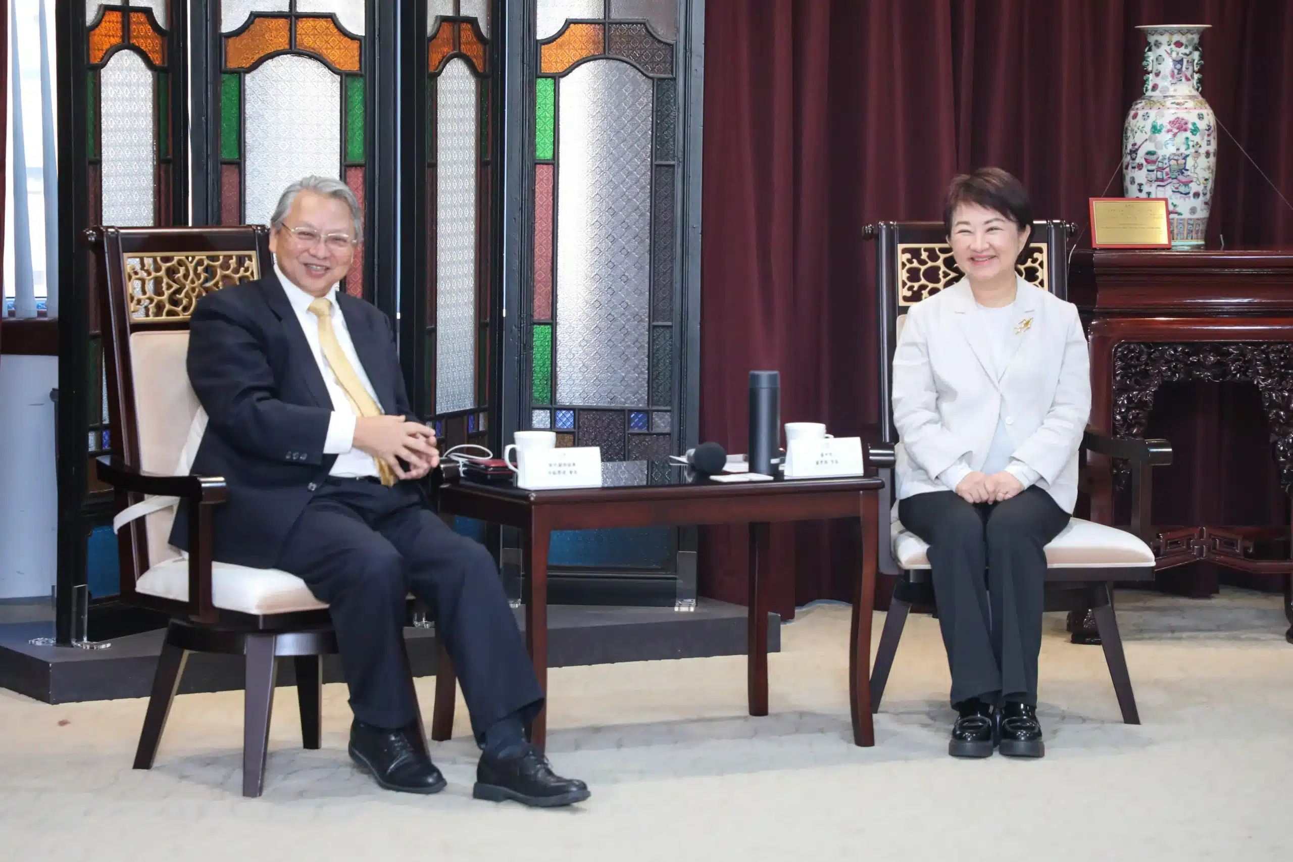 對外關係協會會長令狐榮達一行拜會中市府　盧市長感謝長期襄助城市外交
