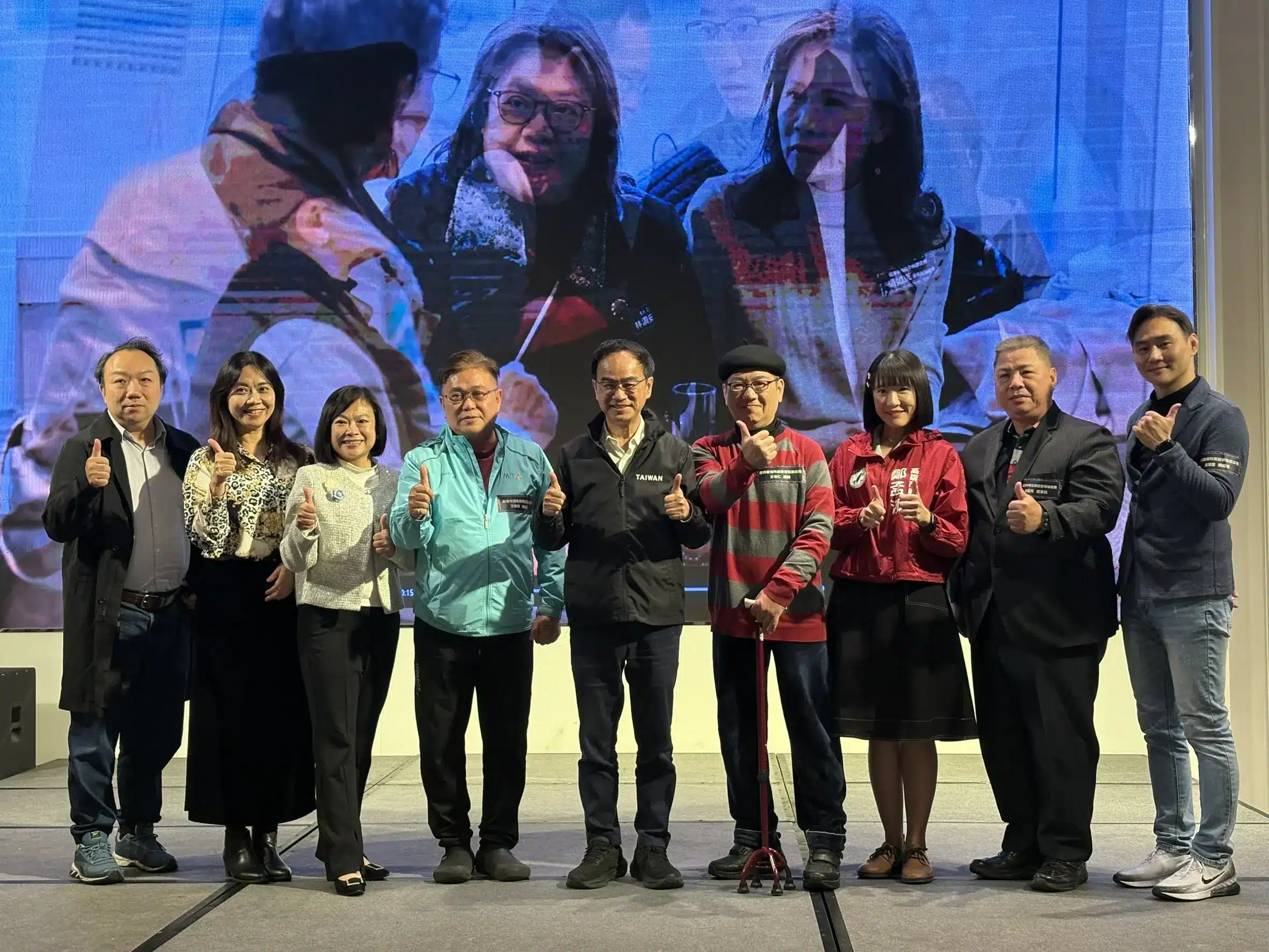 三民青創舉辦成果感恩餐會;民間團隊,展現南台灣數位轉型與智權能量 三民青創舉辦成果感恩餐會;民間團隊,展現南台灣數位轉型與智權能量