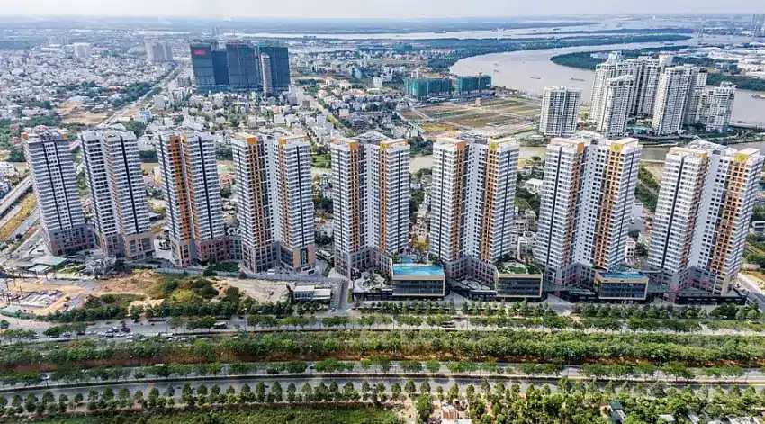 大型房地產公司接連延遲支付債券利息 長期資金壓力浮現 越南房市信用風險升溫