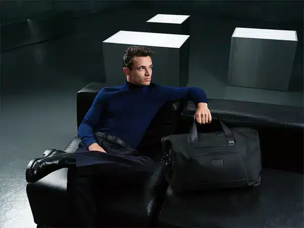 TUMI 隆重推出下一代 TUMI ALPHA 系列,以及由 LANDO NORRIS 和魏大勛精彩演繹的廣告企劃 TUMI 隆重推出下一代 TUMI ALPHA 系列,以及由 LANDO NORRIS 和魏大勛精彩演繹的廣告企劃