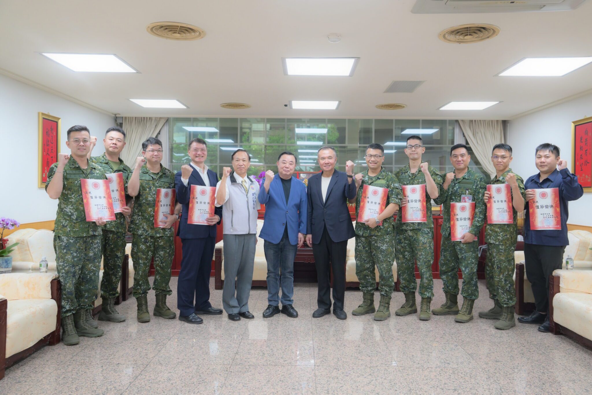 秋節勞軍！桃園議會慰勞駐軍9部隊   感謝官兵保家衛國辛勞