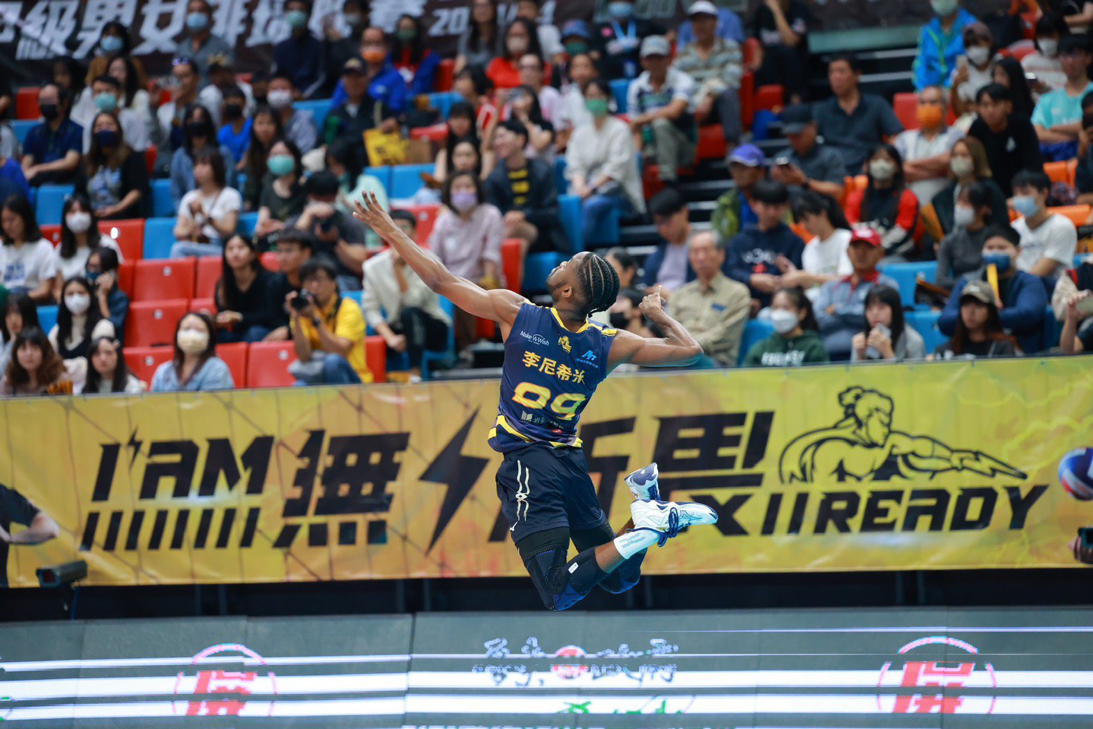 蓋亞那裔的臺灣人！中原大學畢業生李尼希米以排球翻轉人生