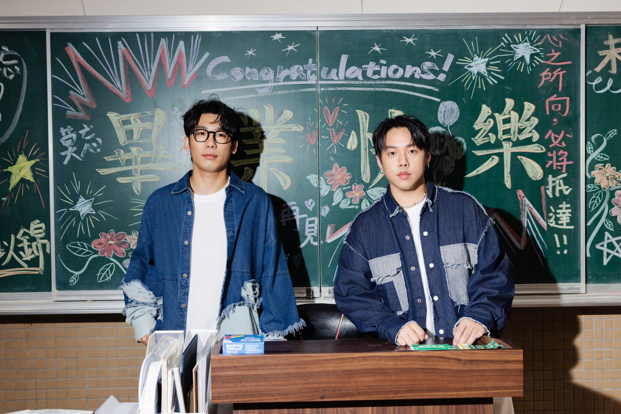 Theseus忒修斯 MV 透過游泳池貫穿過去跟未來