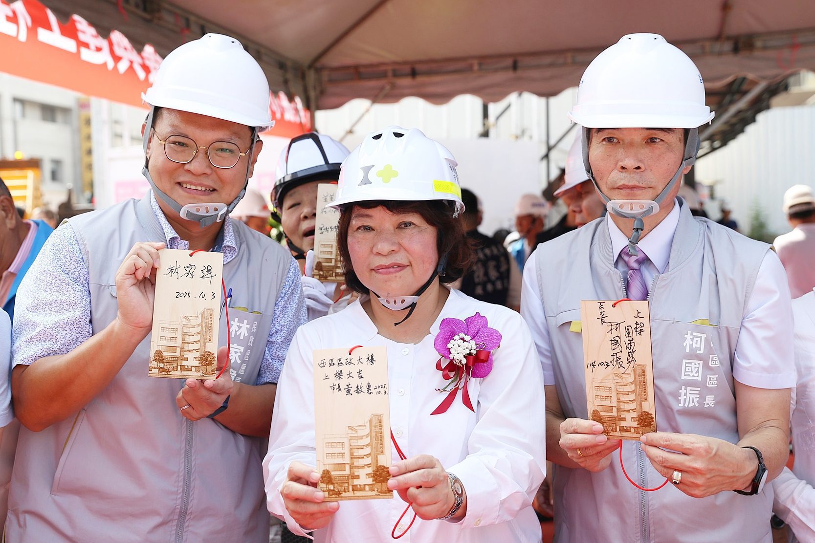 從橋下辦公到擁有新家！克服五度流標　嘉市西區區政大樓上樑