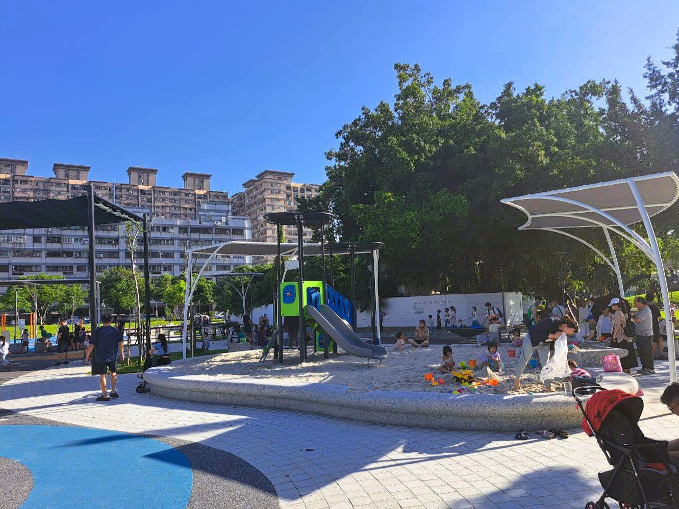 炎夏不怕曬！中市完成5座公園遮蔭升級　讓孩子暑假玩樂不怕熱