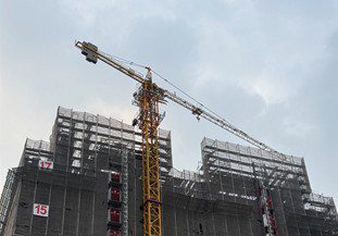 颱風丹娜絲來襲中市府宣布停止上班　雇主不得強迫勞工出勤