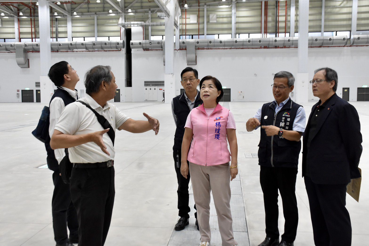 立法院經濟委員會赴台中國際會展中心考察　貿協宣布11月底展覽棟1樓正式啟用