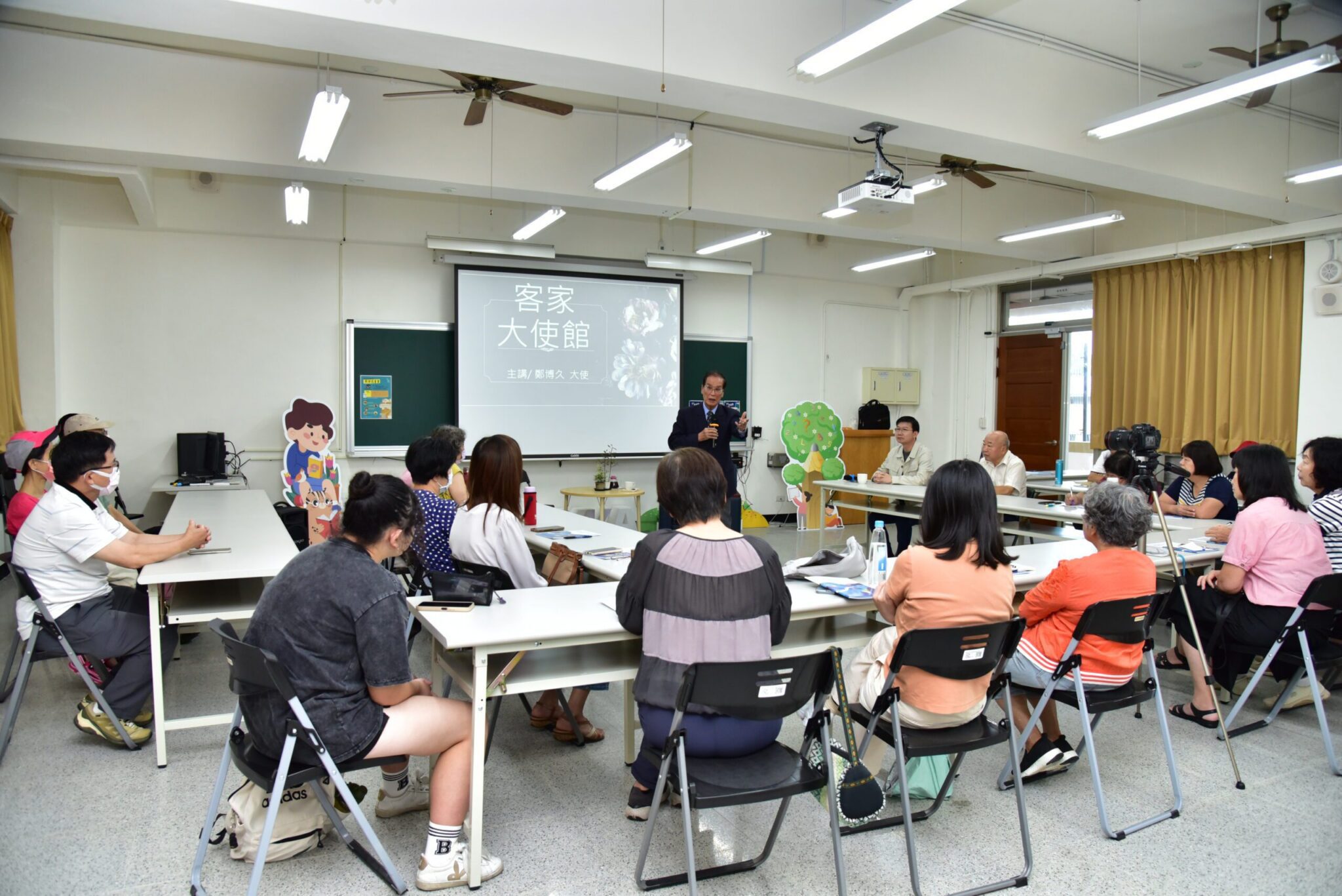 駐台中「客家大使館」樂活園區開館! 　鄭博久大使外交五講啟動