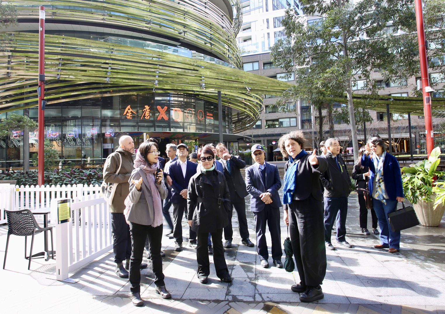 盧市長鐵人快閃雪梨！　會展中心、美術館、巨蛋滿滿參訪為台中備戰