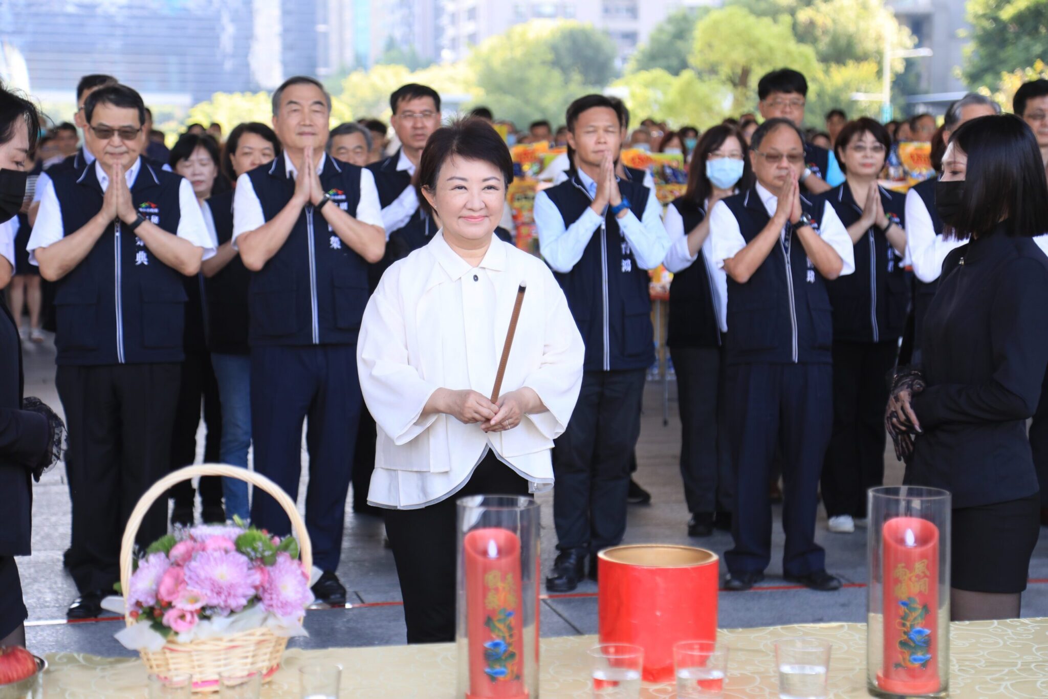 中市府舉行中元普渡 盧市長祈求三大心願:國家安定、市政昌隆、人民安心 中市府舉行中元普渡 盧市長祈求三大心願:國家安定、市政昌隆、人民安心