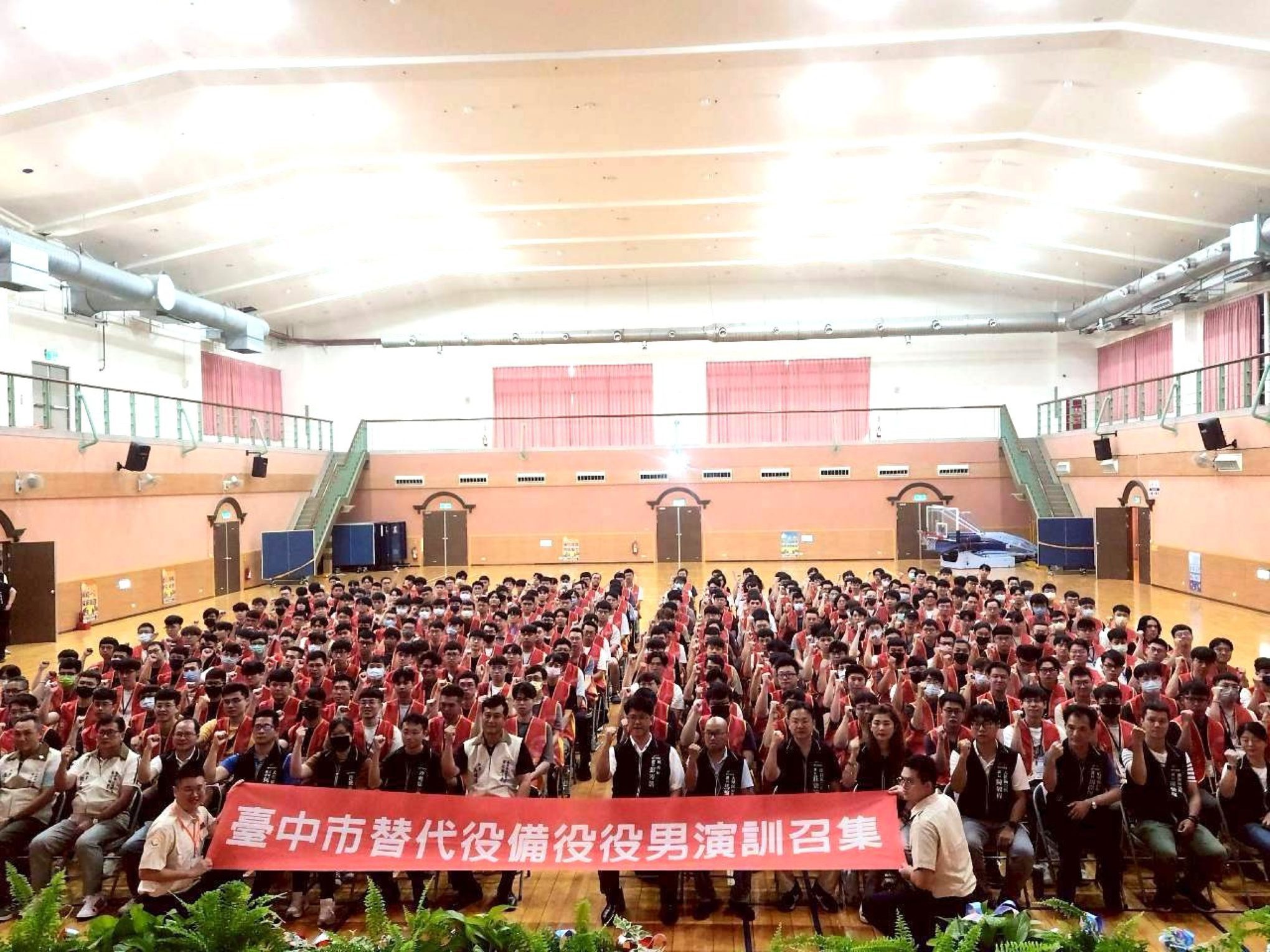 從救護到救災! 台中市EMT-1訓練打造防災救護精兵 助力城市安全新戰力 從救護到救災! 台中市EMT-1訓練打造防災救護精兵 助力城市安全新戰力