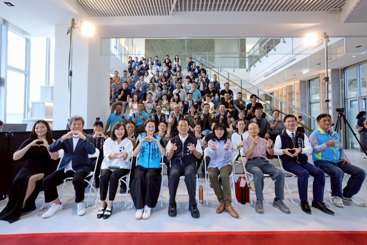 中市東勢許良宇圖書館年底開館 共善團體齊聚山城傳遞感恩 中市東勢許良宇圖書館年底開館 共善團體齊聚山城傳遞感恩