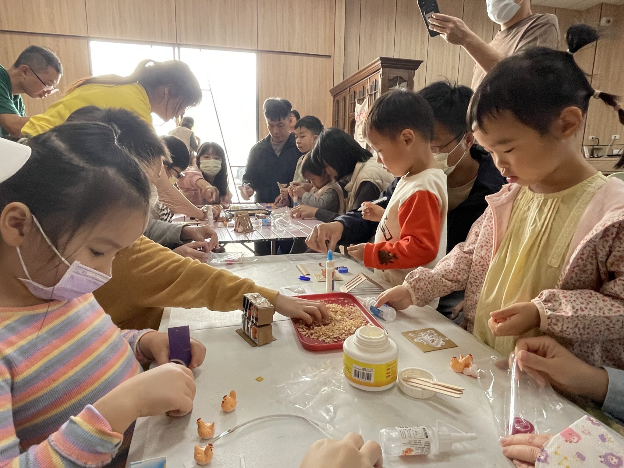 友善飼養真有感! 中市辦親子玩食農活動 認識幸福雞蛋 友善飼養真有感! 中市辦親子玩食農活動 認識幸福雞蛋