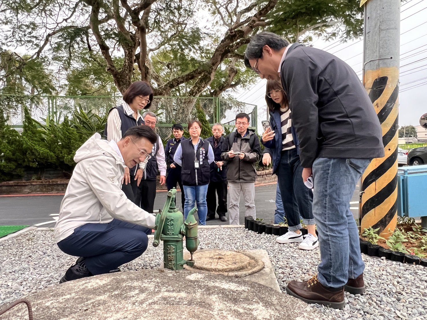 崑南社區環池步道完工啟用 點燈祈福照亮地方新願景 崑南社區環池步道完工啟用 點燈祈福照亮地方新願景