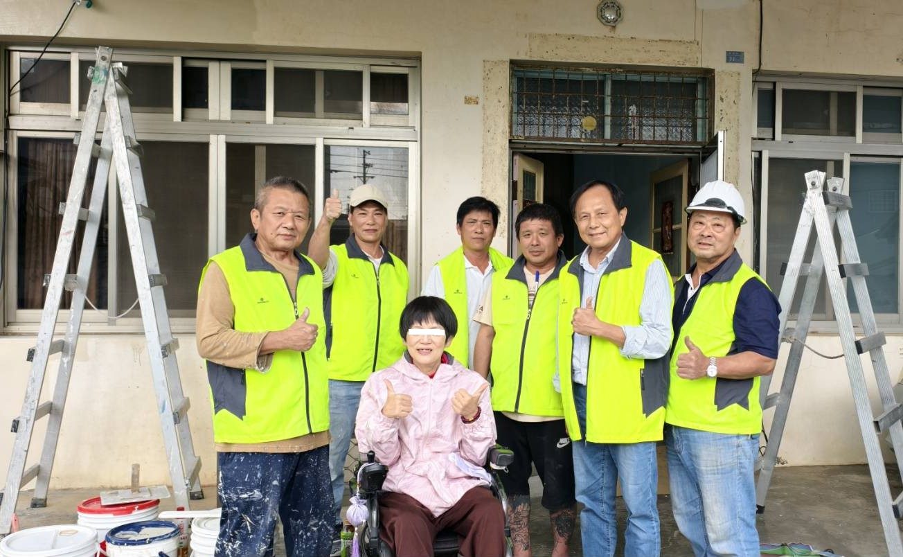 愛心修繕助弱勢　中市勞工局攜手工會志工打造安全宜居宅