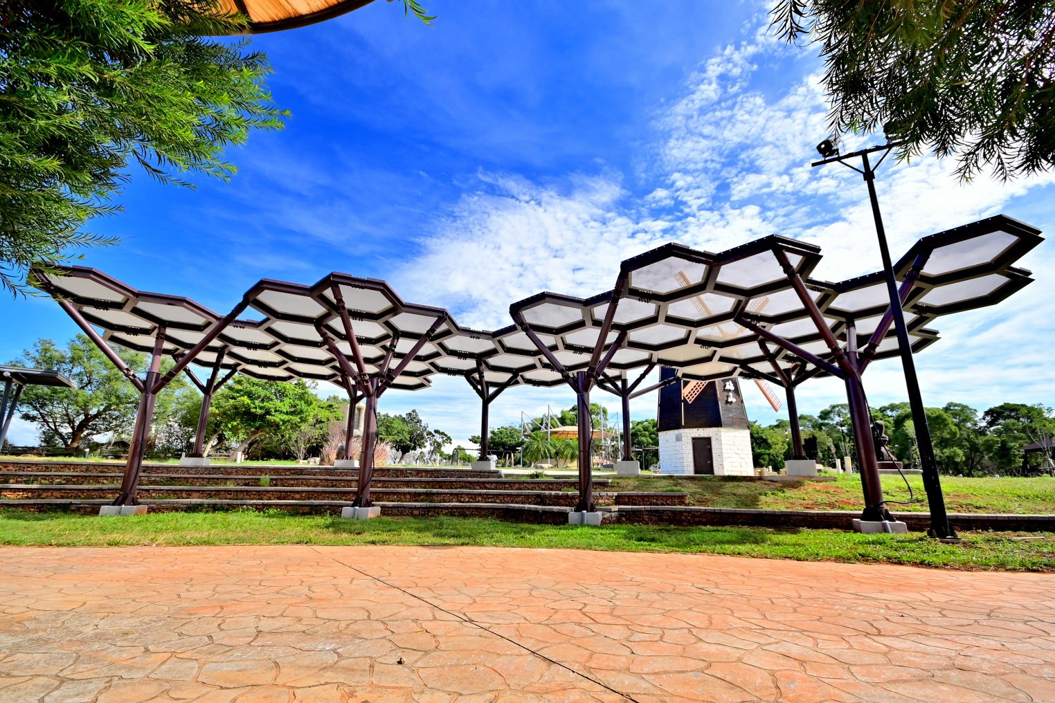 大甲鐵砧山再添Chill魅力　彩色項鍊串起海線觀光新風貌