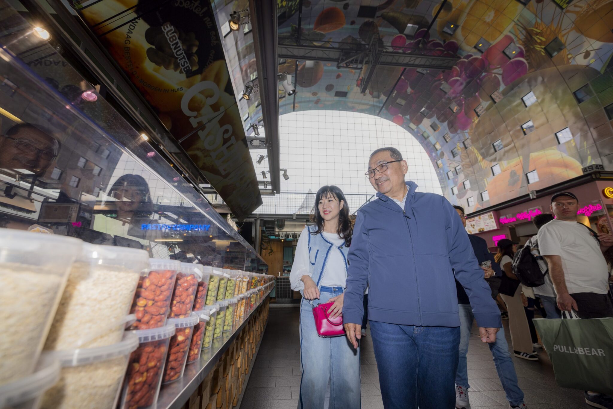 從傳統市場到地標　侯友宜參訪鹿特丹Markthal市場　觸發新北市場翻新靈感