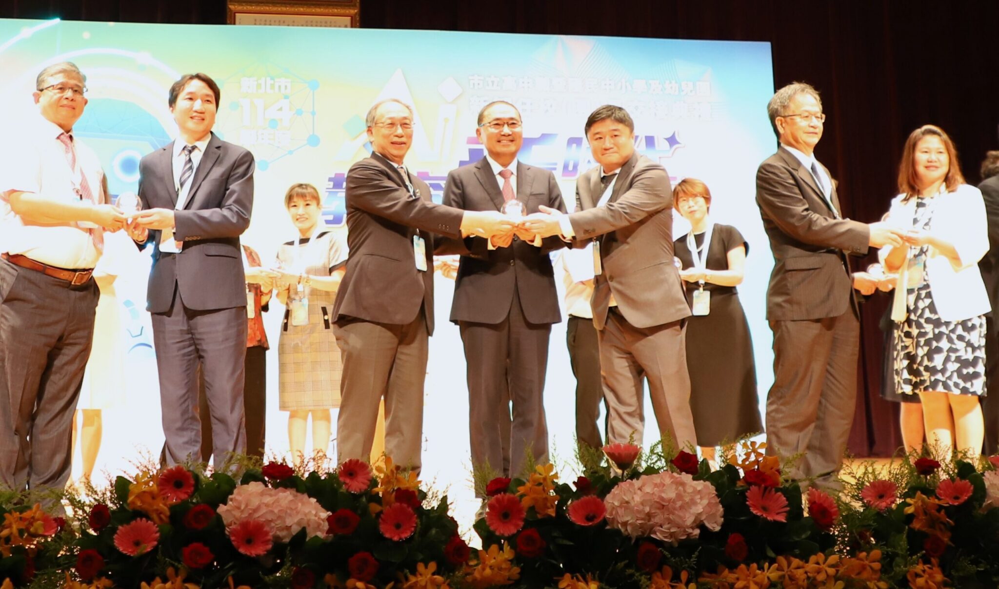 新北今舉辦新卸任校(園)長交接典禮　侯友宜勉勵秉初心攜手接力前行