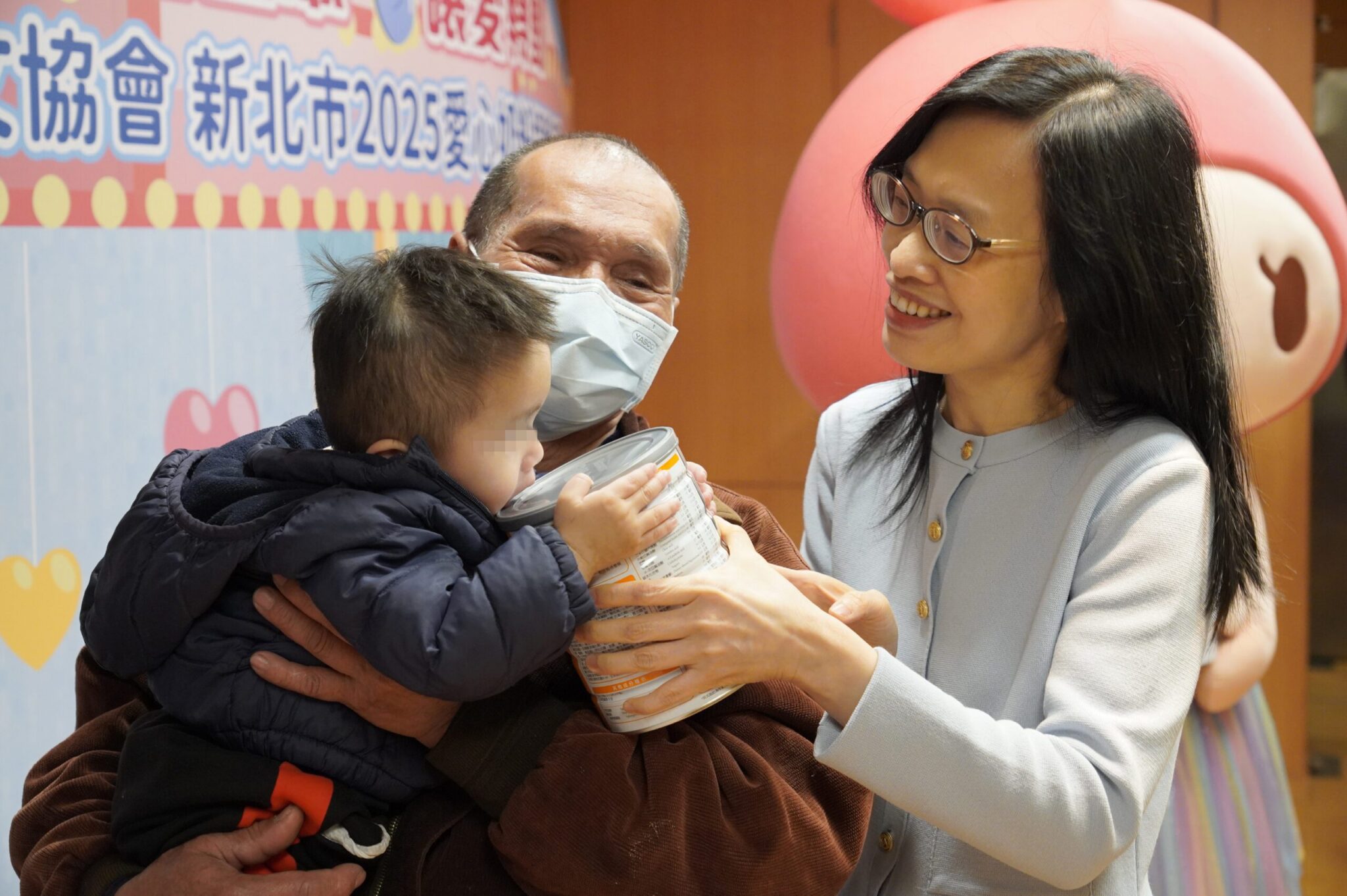中華道家人文協會連七年捐嬰幼兒奶粉　為弱勢家庭嬰幼兒補充營養