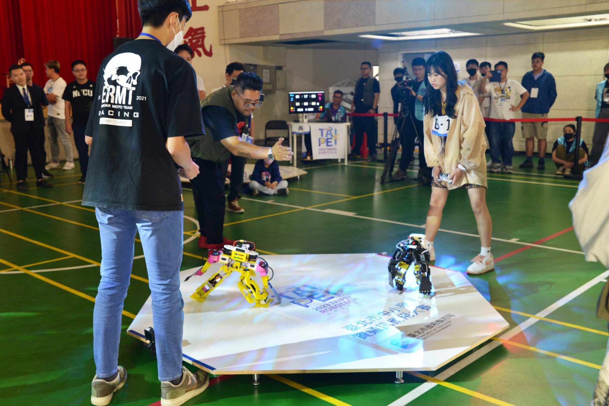 114年中小學人型機器人大賽開放報名　結合AI技術6月登場