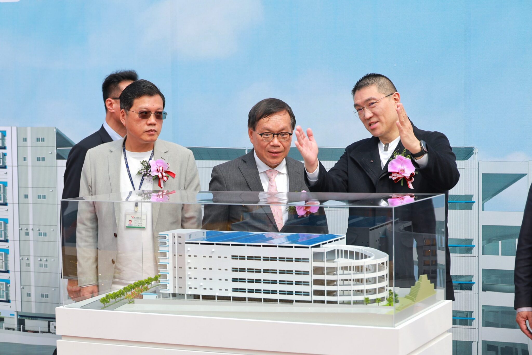 基隆迎來40億大投資 統一集團大智通物流中心開工典禮隆重舉行 基隆迎來40億大投資 統一集團大智通物流中心開工典禮隆重舉行