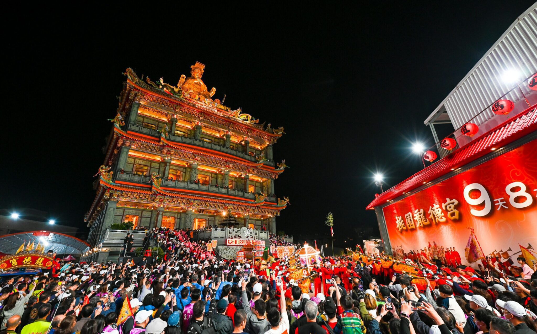 桃園龍德宮四媽祖9天8夜徒步遶境 張善政恭送起駕南巡 桃園龍德宮四媽祖9天8夜徒步遶境 張善政恭送起駕南巡