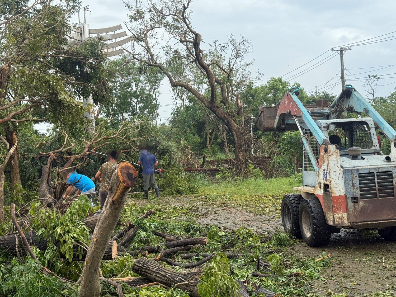 嘉檢社勞人挺進災後復原前線　攜手助力回饋社會與修復家園