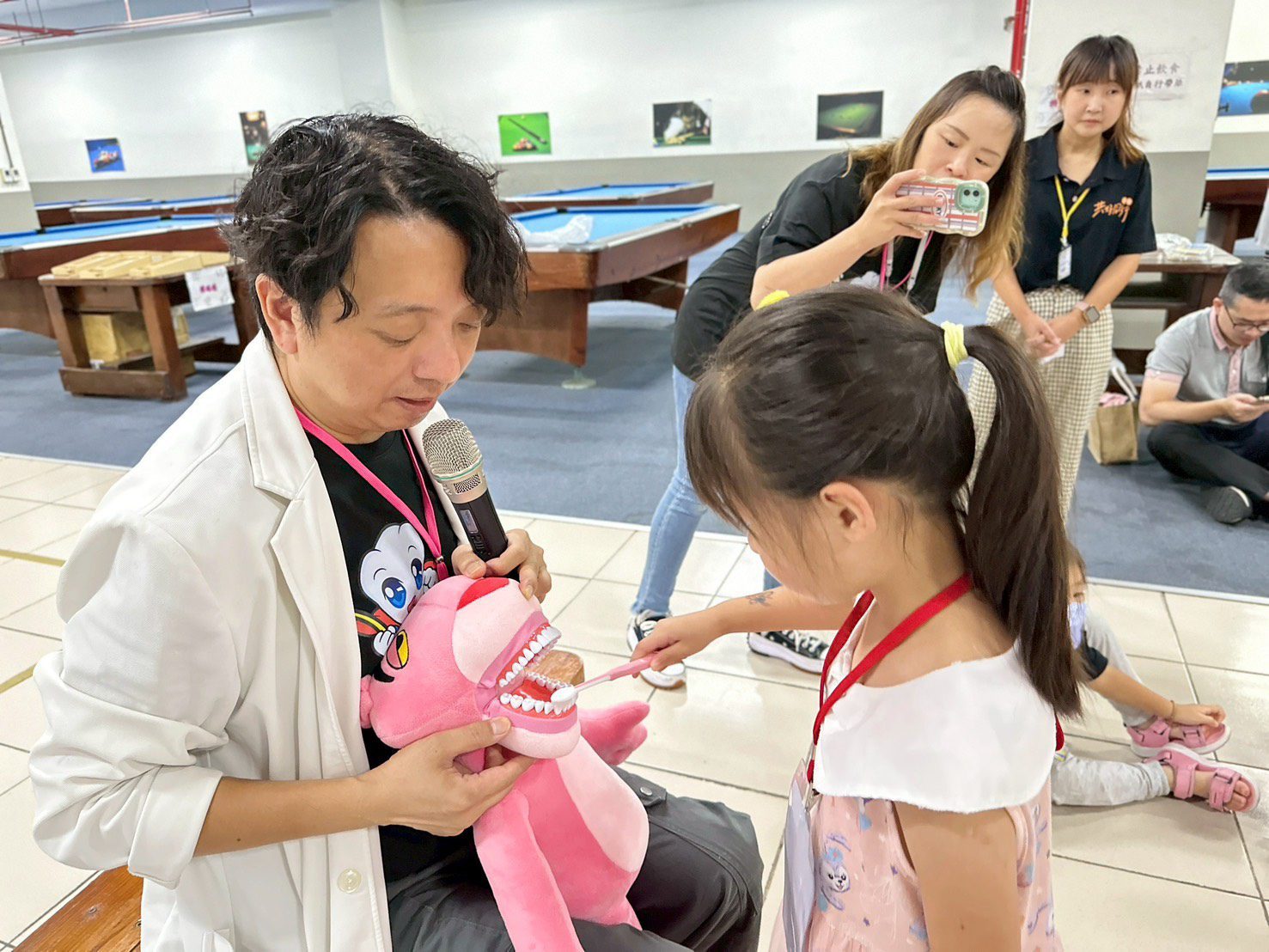 基隆幼兒牙醫體驗營推廣正確口腔保健　從此不怕看牙醫