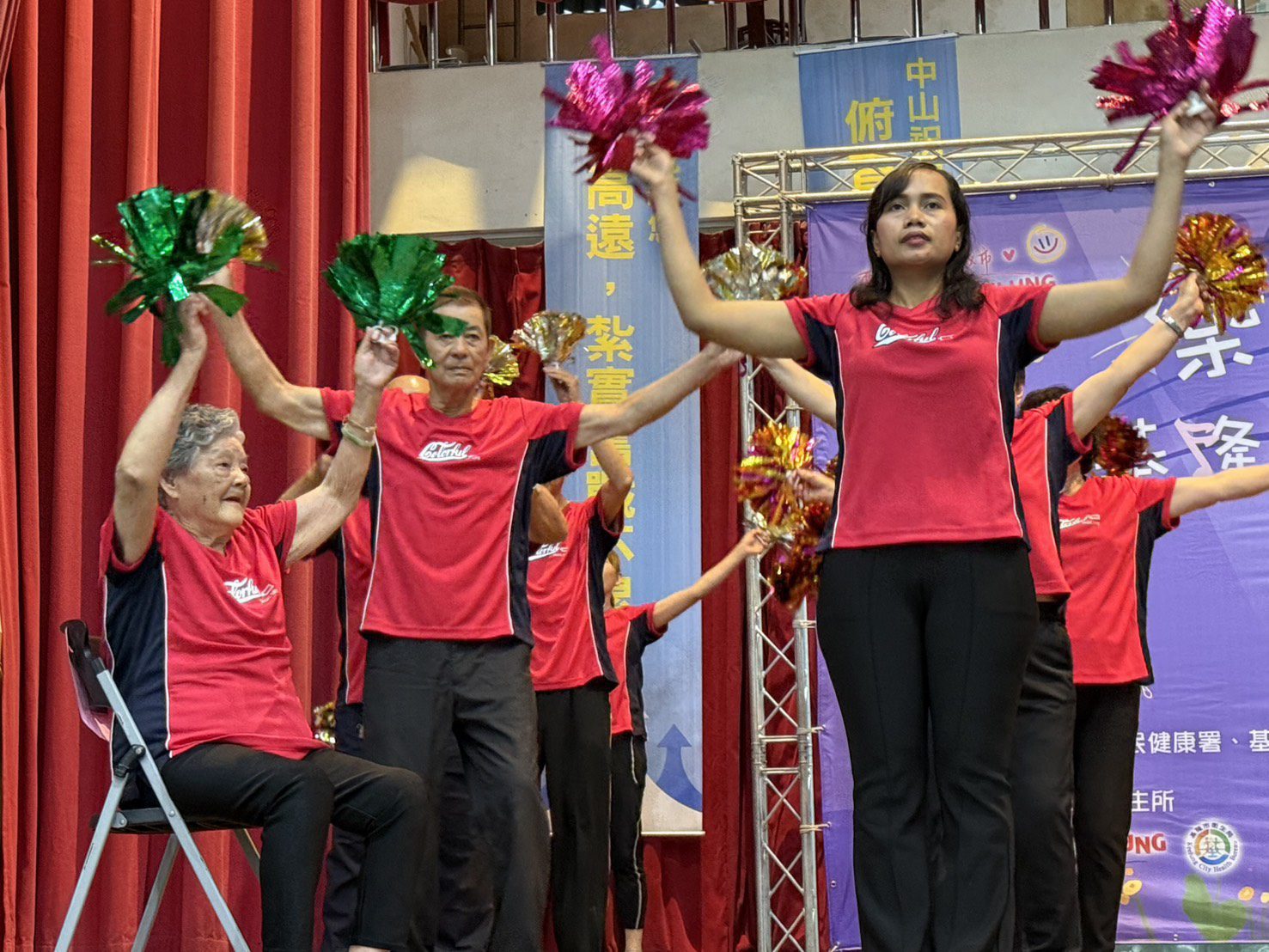 銀髮族展現生命力 基隆樂活銀星爭霸秀熱鬧登場 銀髮族展現生命力 基隆樂活銀星爭霸秀熱鬧登場