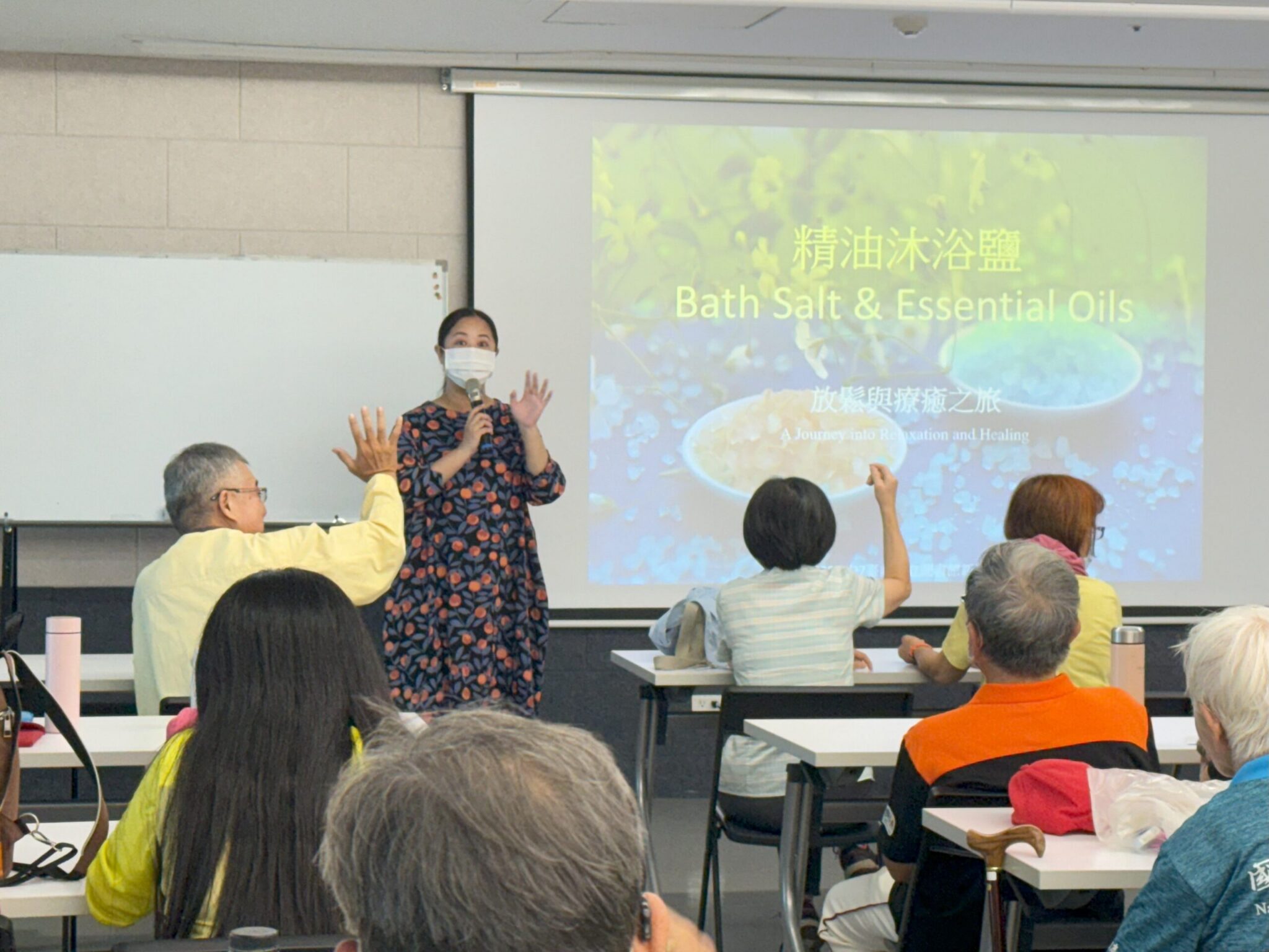 奇美醫院推社會處方箋結合友善組織，陪伴讓失智長者重拾笑容