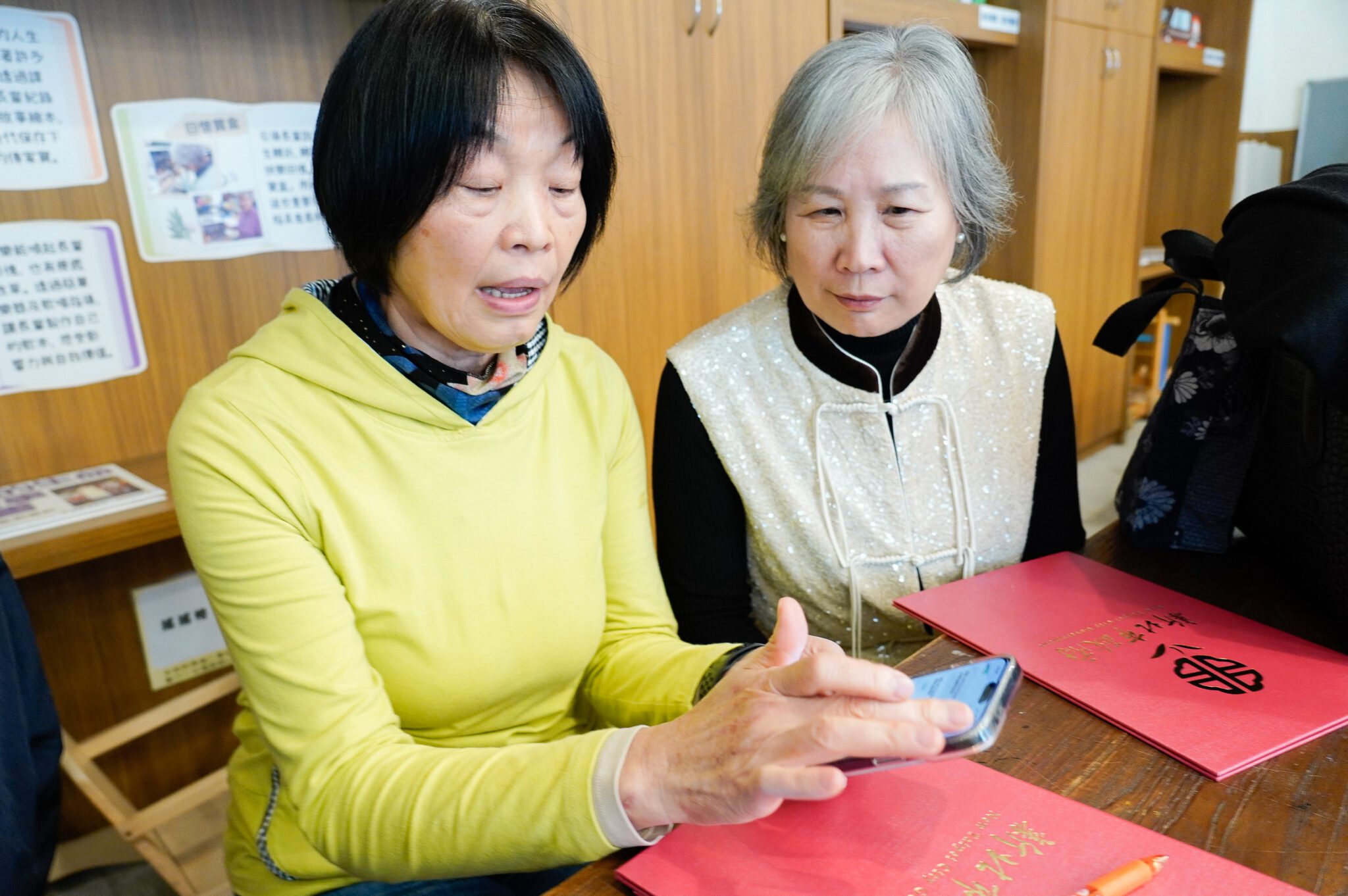 生活大小事離不開手機和App　新北培訓數位陪伴員　提升長輩數位能力