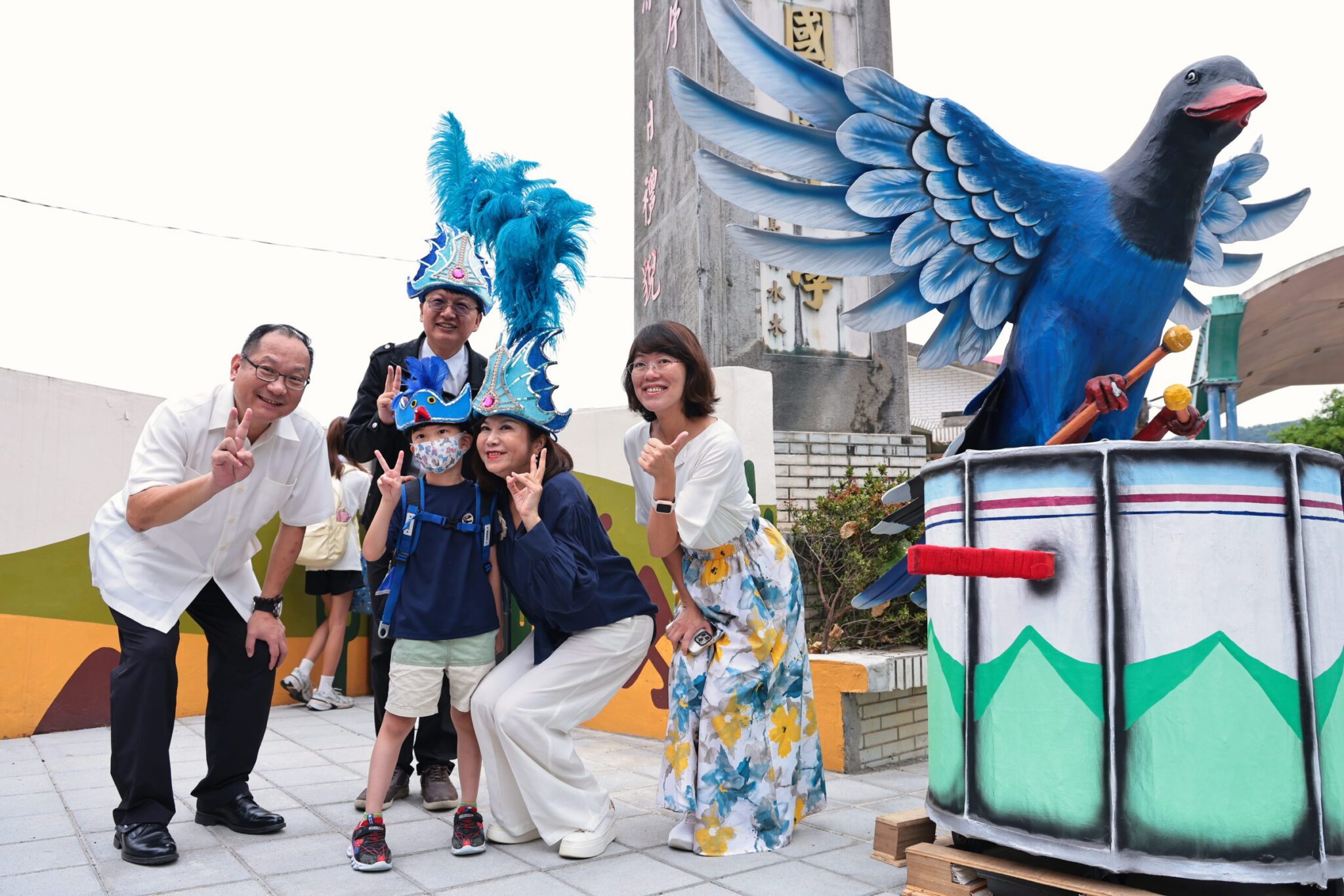 邱佩琳喜迎東信國小新生　強調通學安全與校舍改建雙升級