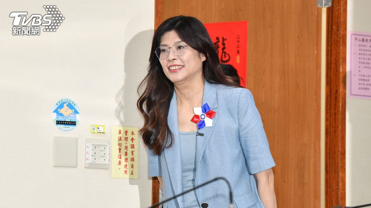勝選感言／鄭麗文：任內完成2028政黨輪替完全執政　確保兩岸和平共榮　團結台灣停止惡鬥內耗　喊話民進黨「別再仇恨撕裂」　