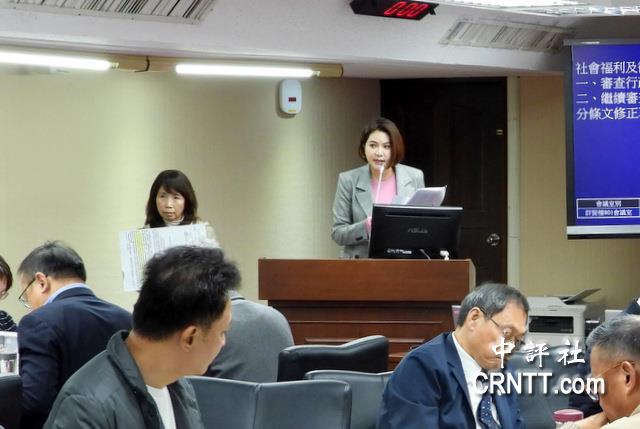 藍白委陳菁徽、陳昭姿聯手　曝賴清德、蕭美琴昔挺代孕制