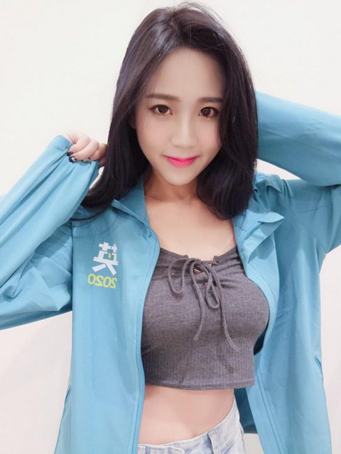 英粉“最辣國文老師”發聲：賴清德我挺不下去　網紅Q塔:不喜歡有人去上海、成都，就要被講成是中共同路人