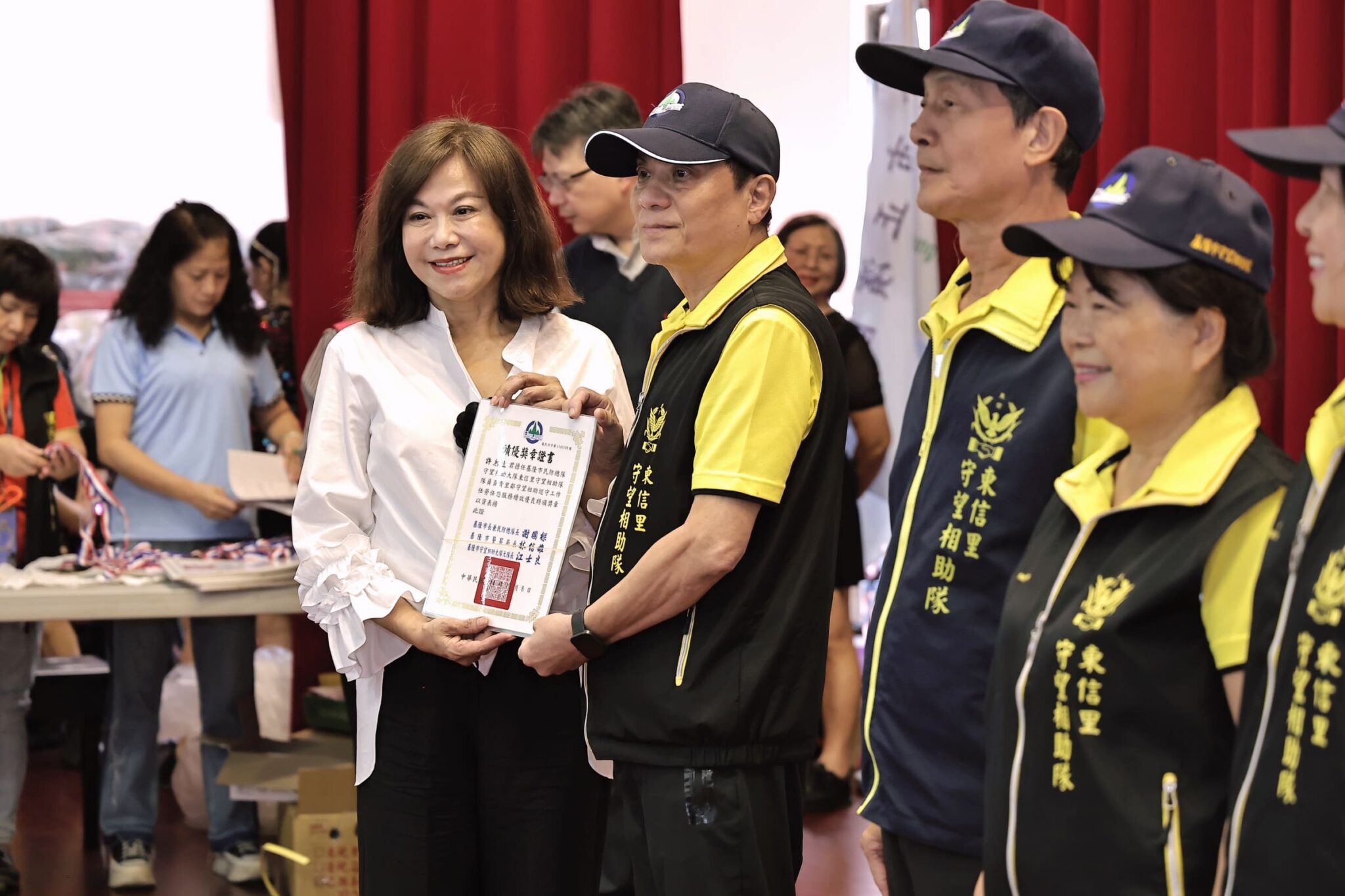 基隆守望相助隊年度校閱與績優表揚大會　謝國樑肯定民防力量守護城市安全