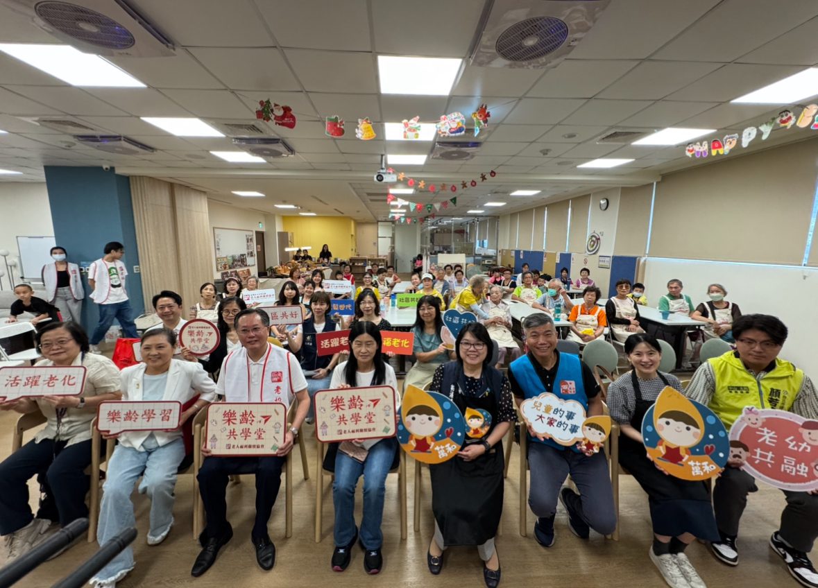 做粿傳情、共學連心！萬和中心攜手社區打造代間共好
