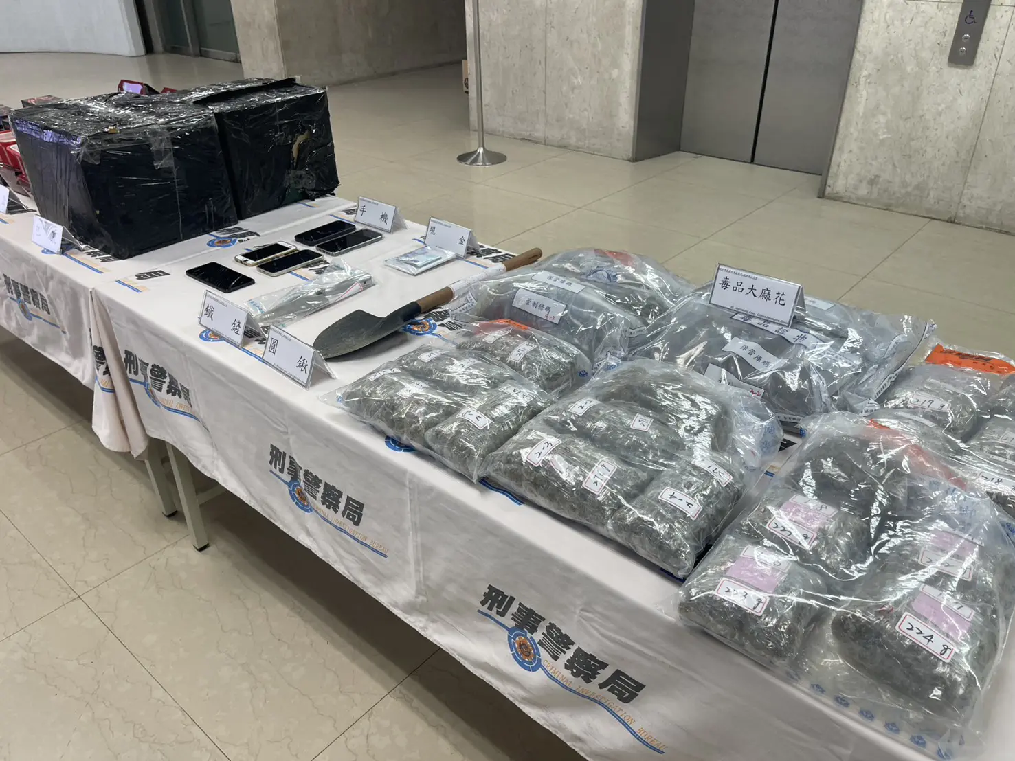 刑事局偵破黑幫運毒集團　6公斤大麻毒品藏墓地