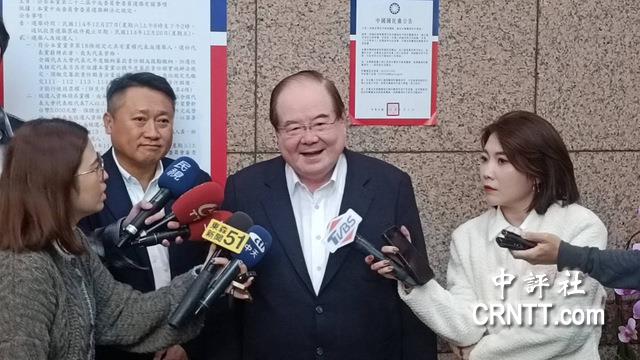 國民黨秘書長李乾龍：藍白合協商不成用民調