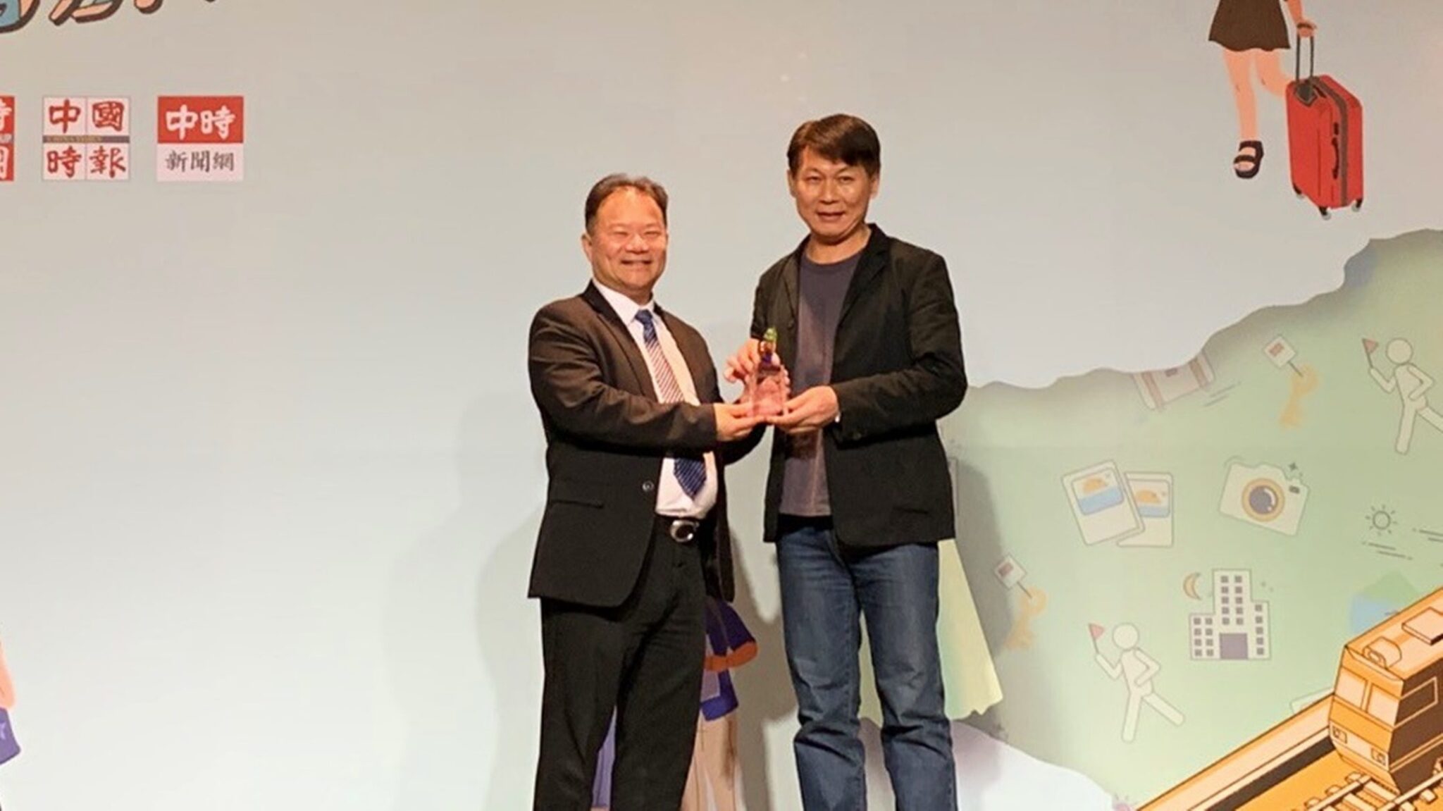 「嘉義木都探訪之旅」榮獲旺旺中時台灣旅遊大賞肯定 邀您漫遊百年木都嘉義 「嘉義木都探訪之旅」榮獲旺旺中時台灣旅遊大賞肯定 邀您漫遊百年木都嘉義