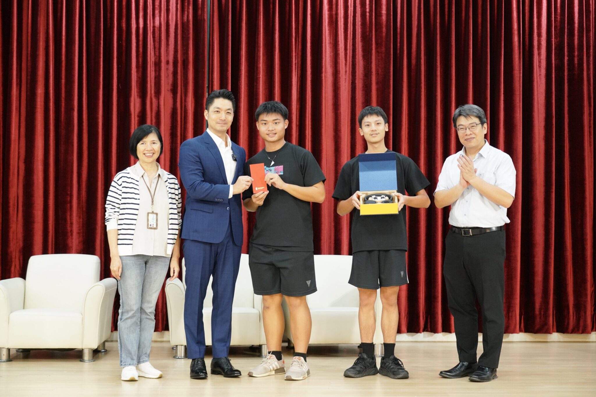 建中樂旗聯隊勇奪世界冠軍　蔣萬安讚青春逐夢、為國爭光