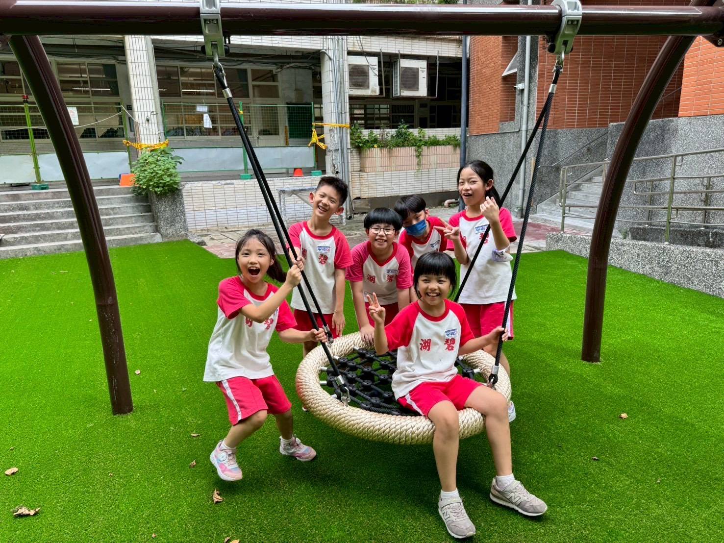 碧湖樂園共融式遊戲場歡樂開箱！北市3年5,400萬打造共融童年！