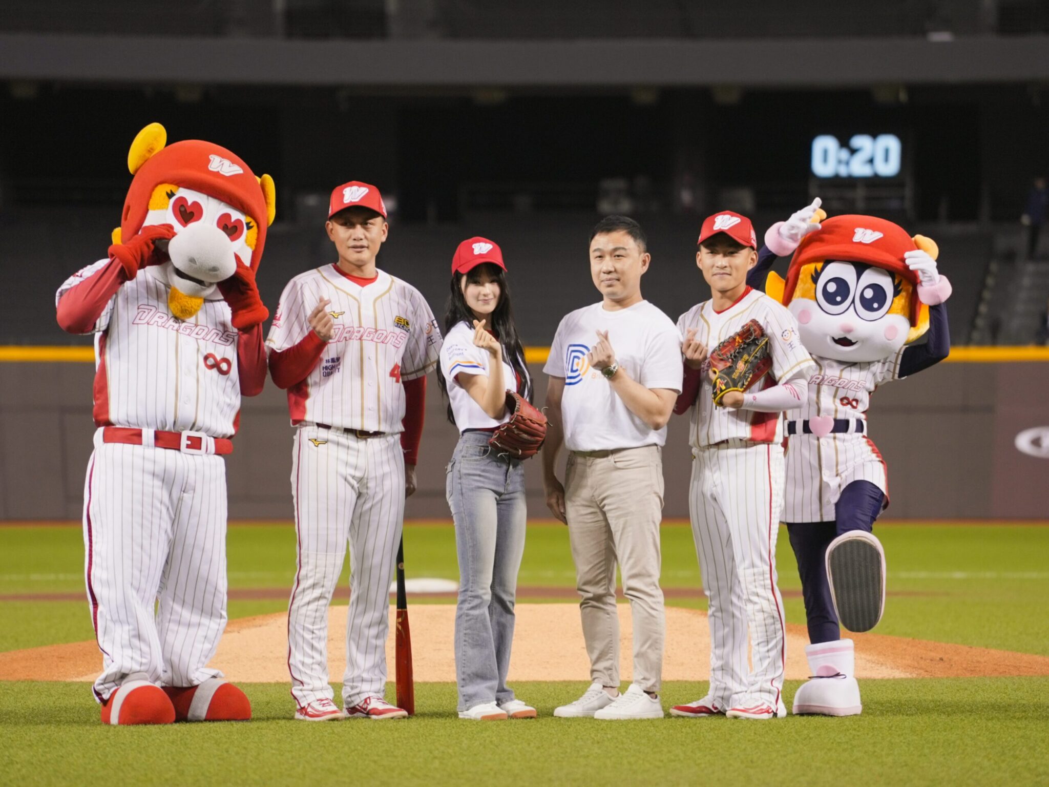 GYUBIN 朴珪斌再次造訪臺灣 首登台北大巨蛋擔任味全龍主場開球 GYUBIN 朴珪斌再次造訪臺灣 首登台北大巨蛋擔任味全龍主場開球