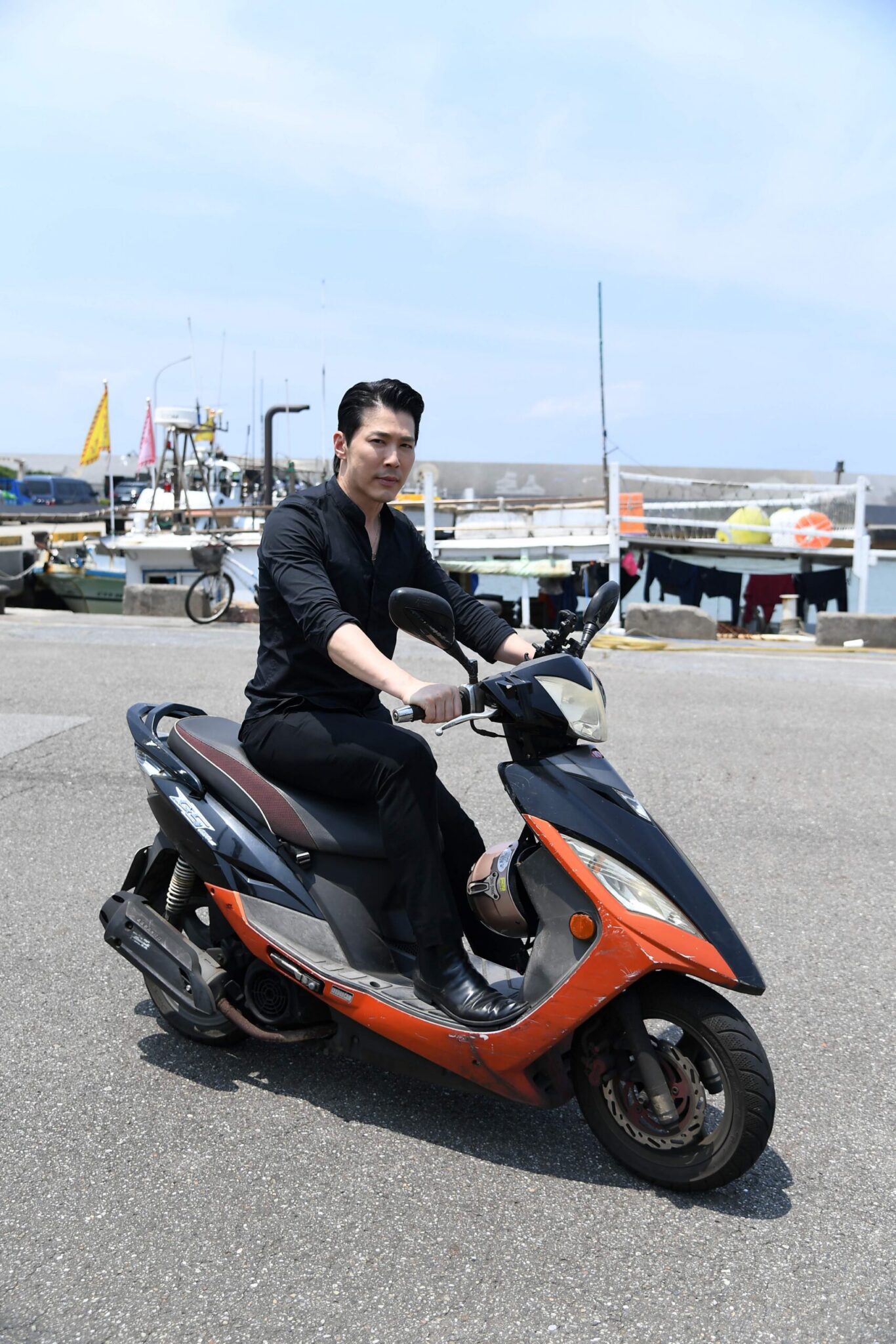 黃少祺騎「小綿羊」英勇救人 回憶騎偉士牌的青春歲月