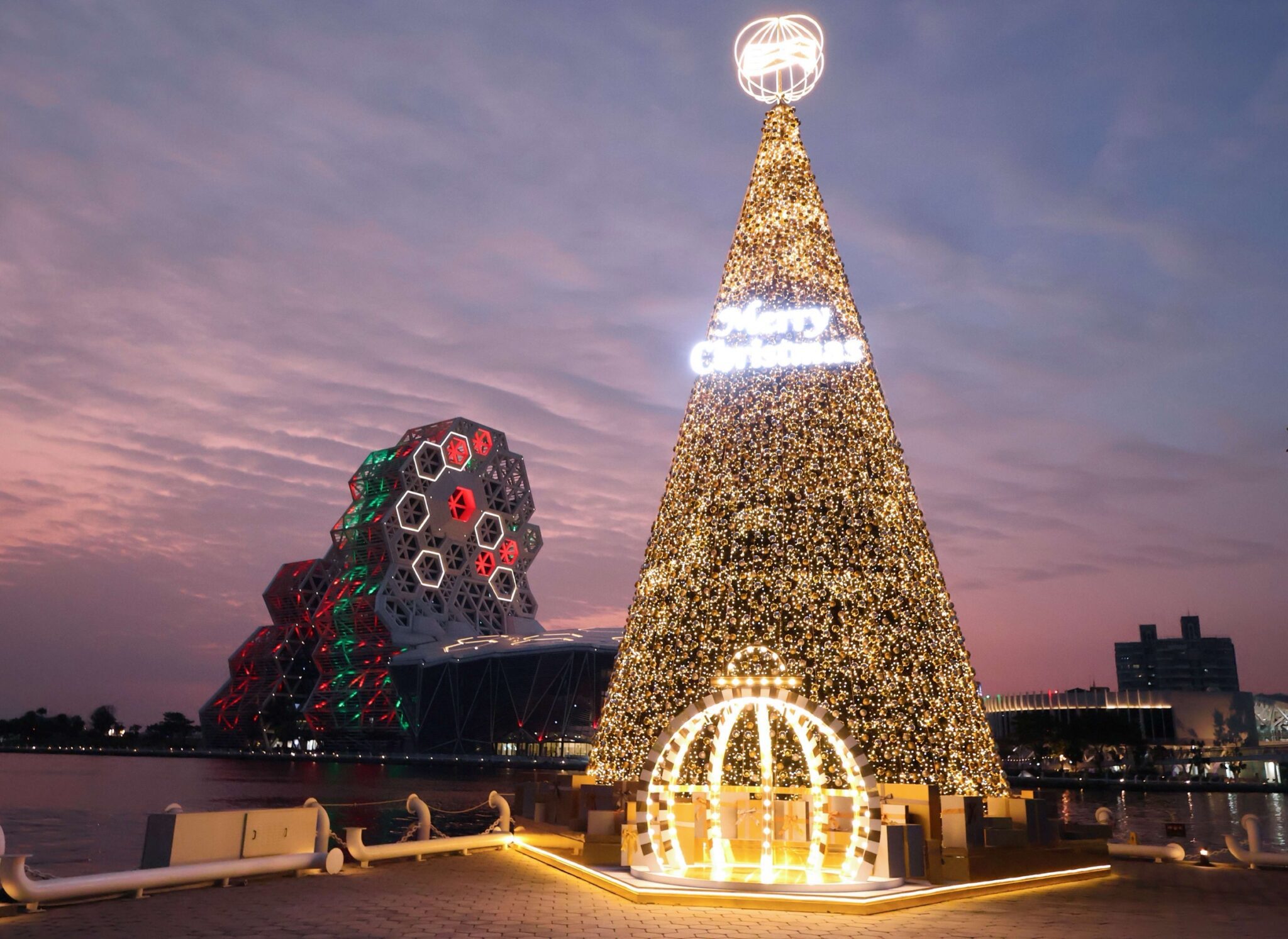 聖誕跨年玩高雄　高流拍照打卡串聯百貨飯店優惠