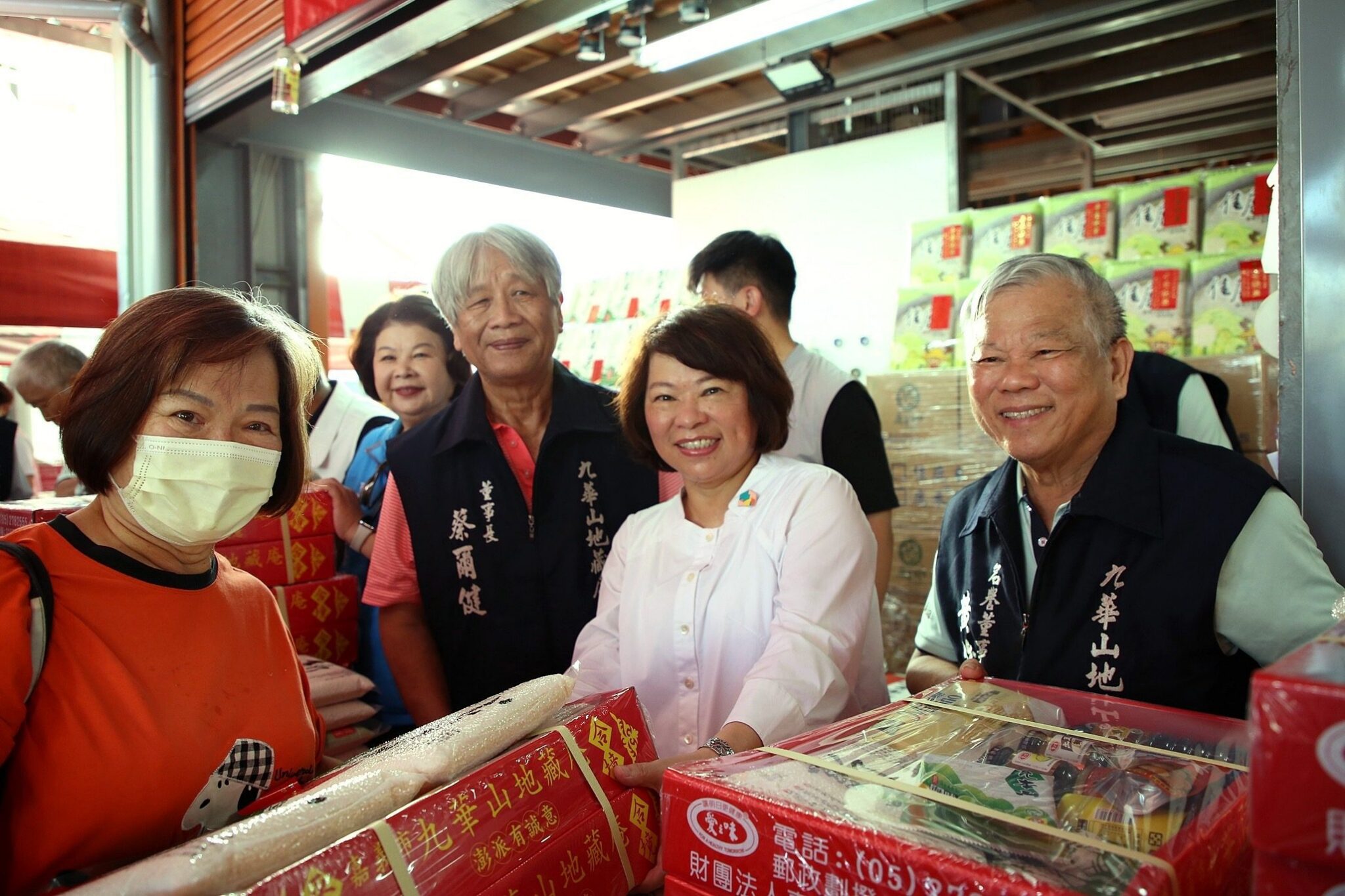 中秋送愛心！九華山地藏庵發放贊普品　與嘉市府攜手傳遞溫暖