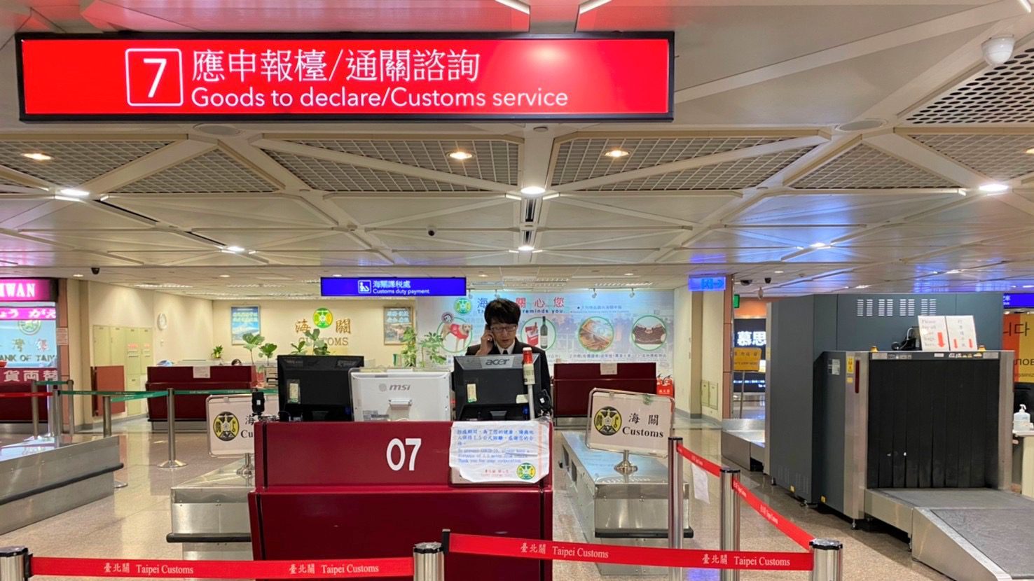 加熱菸下架羅生門？ 海關強調輸入許可證及包裝序號無誤才放行