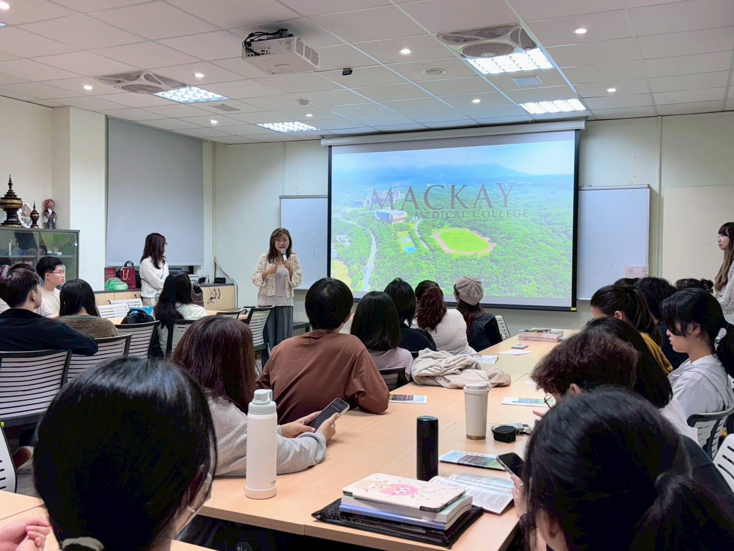 葉宏一校長領軍推動國際化　馬偕醫大建立完善境外生支持體系