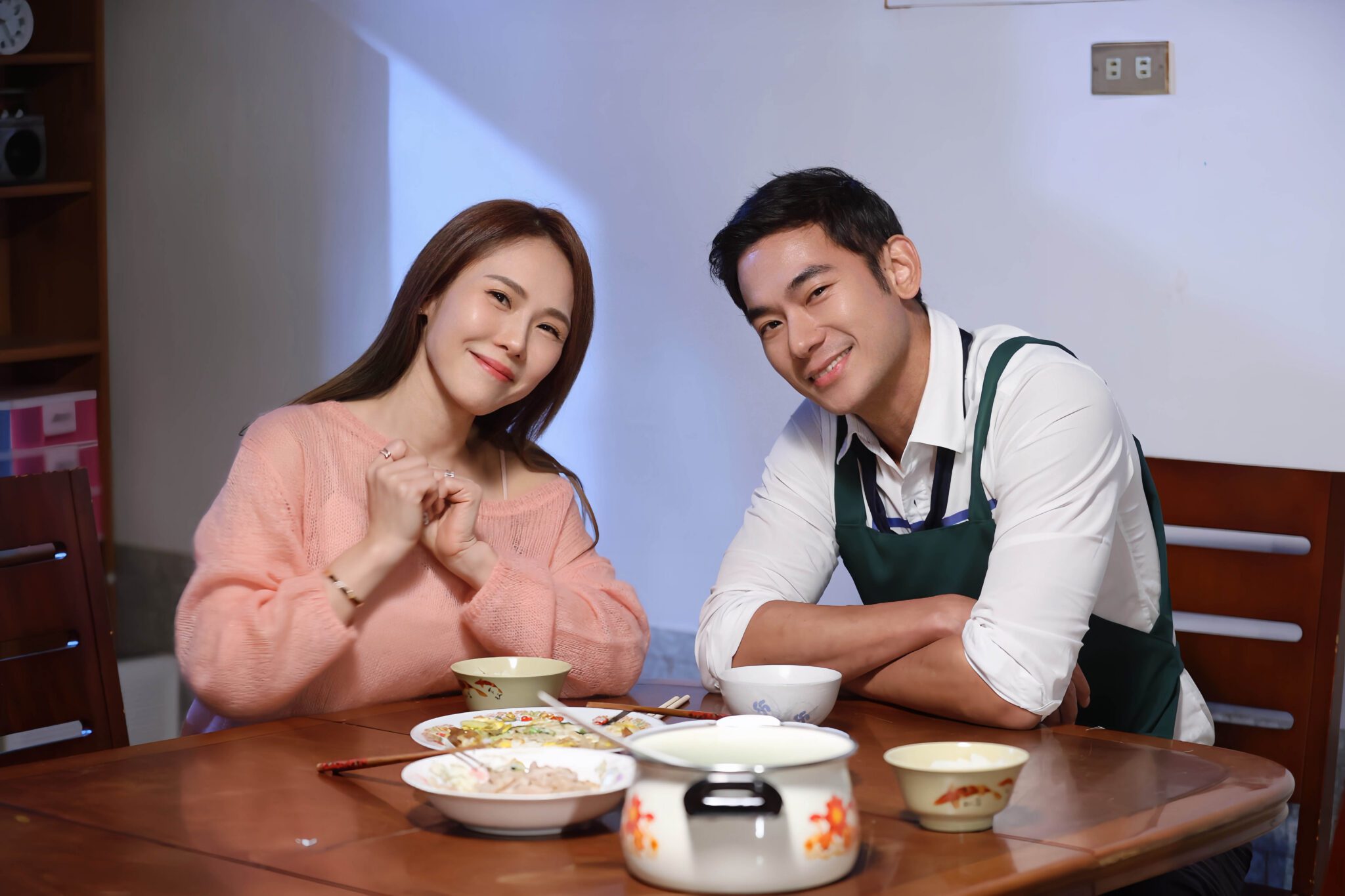 吳申梅拍 MV 像真的在自己家自然又真實