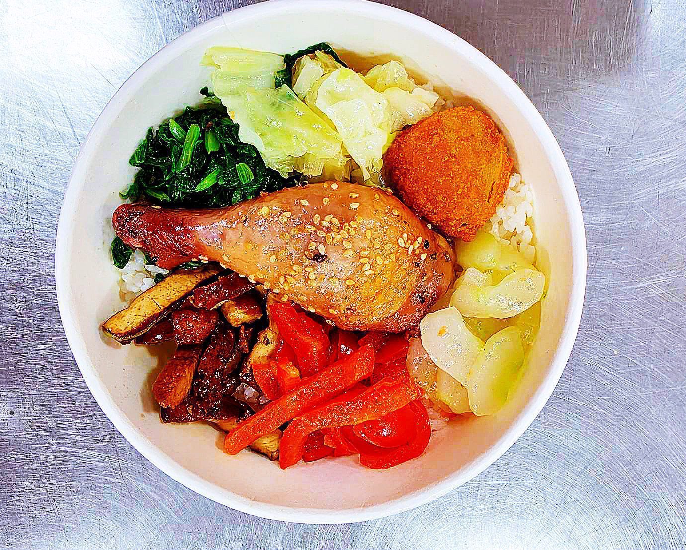 屏醫，賣便當？以便當支持精神病患的復健之路；營養師把關安心又健康